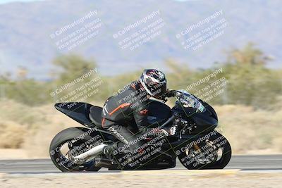 media/Dec-04-2025-Racers Edge (Thu) [[5ebc9f124d]]/3-B Group/5-Session 2 Turn 2 inside Speed Pans/